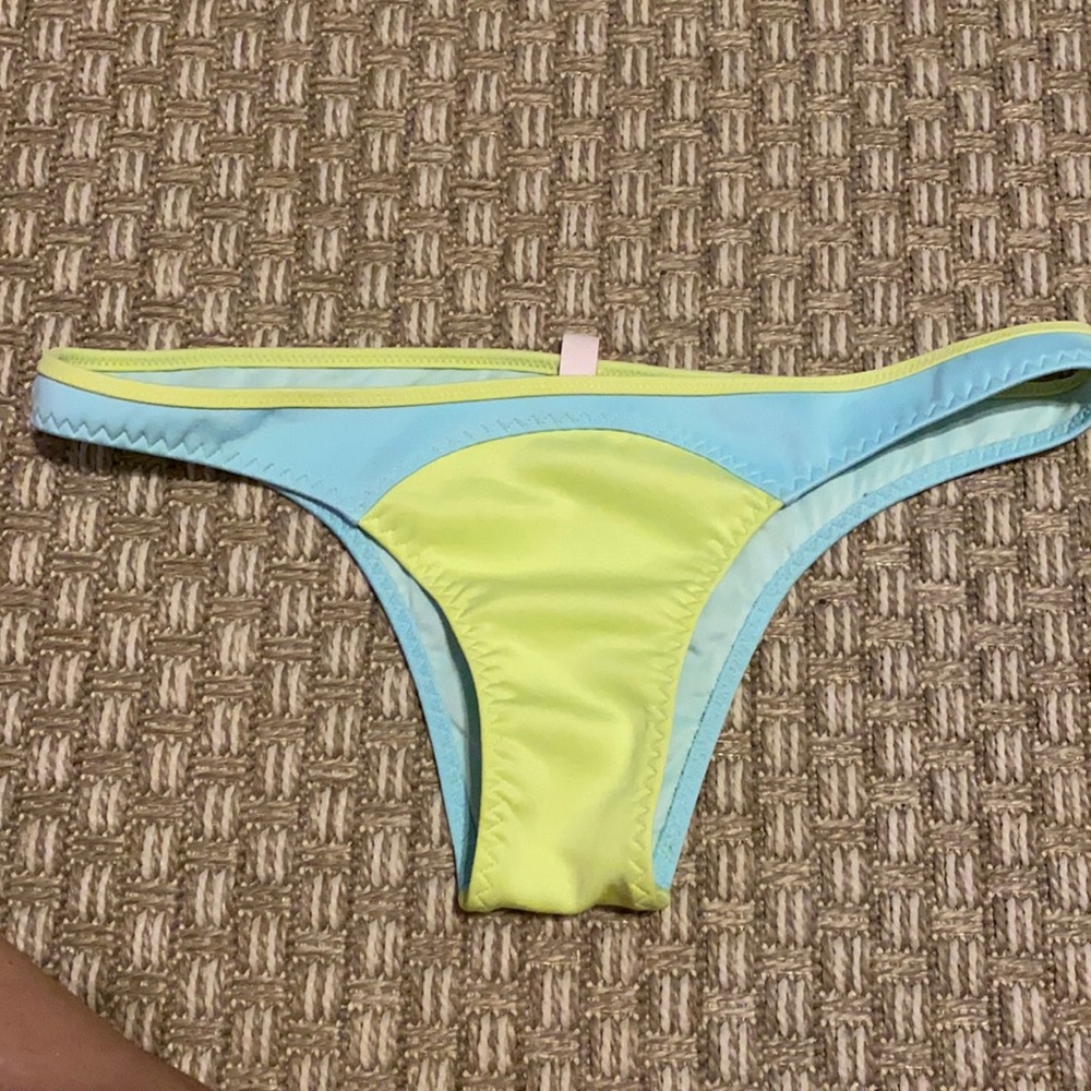 Victoria’s Secret Swim Scuba Bottoms Medium